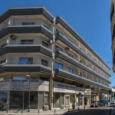 Attic City Apartments Ларнака Екстер'єр фото